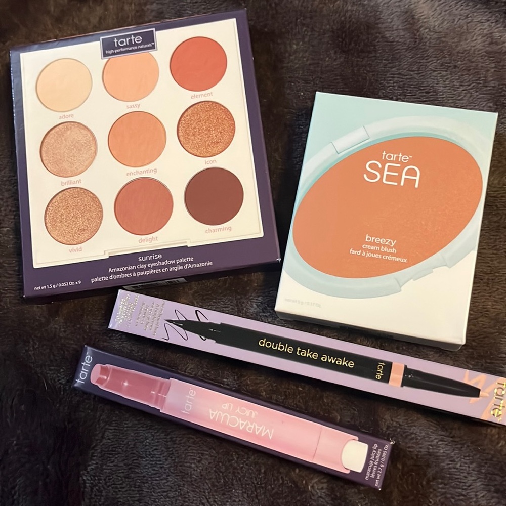 🌟HOST PICK🌟NEW TARTE BUNDLE w/surprise gifts